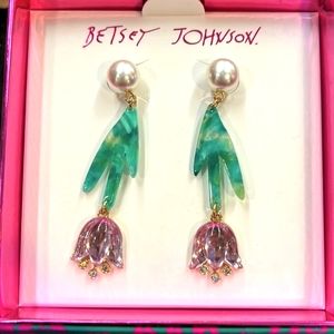 Betsey Johnson Tulip 🌷 Earrings
